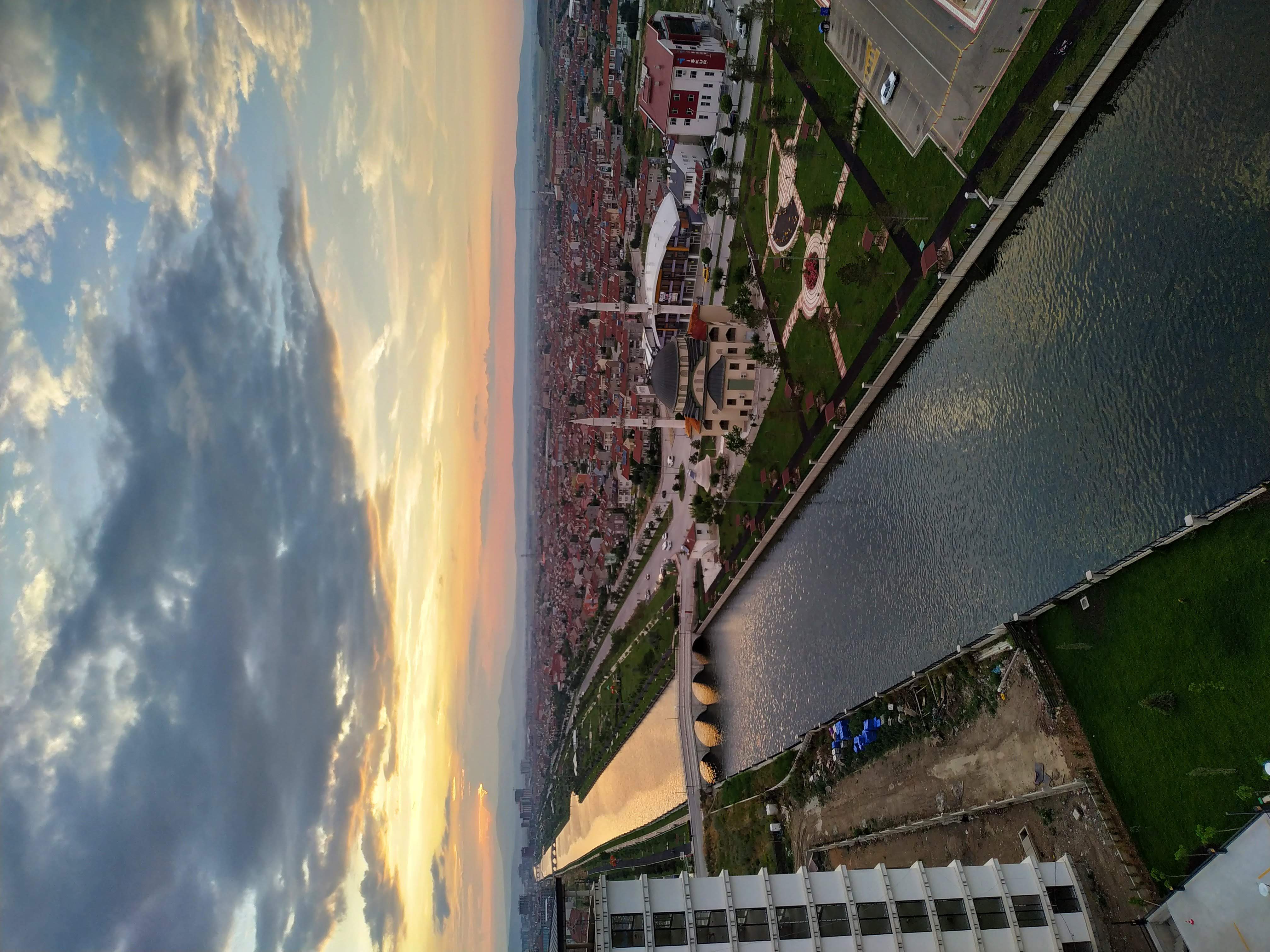 DoubleTree by Hilton Hotel Design Terrace Bar View