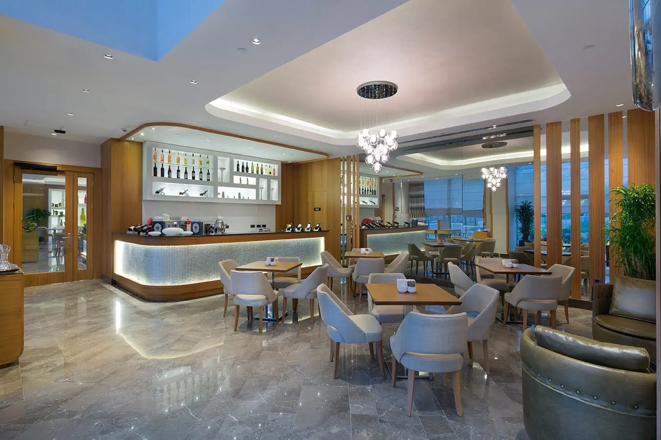 DoubleTree by Hilton Tuzla İç Mimari Tasarımı (2013)