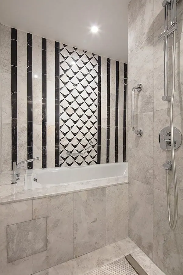Afyon DTBH banyo duş kabini ve seramik kaplama detayı